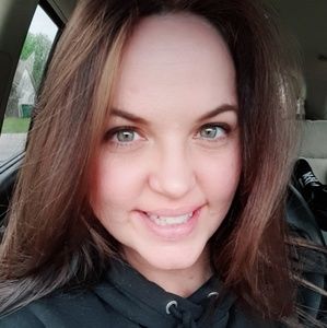 Meet your Posher, Nichole